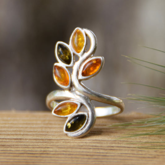 Tall band ring in a floral style created with natural Amber of various shades and 925 Silver, MJ Baltica, BP091
