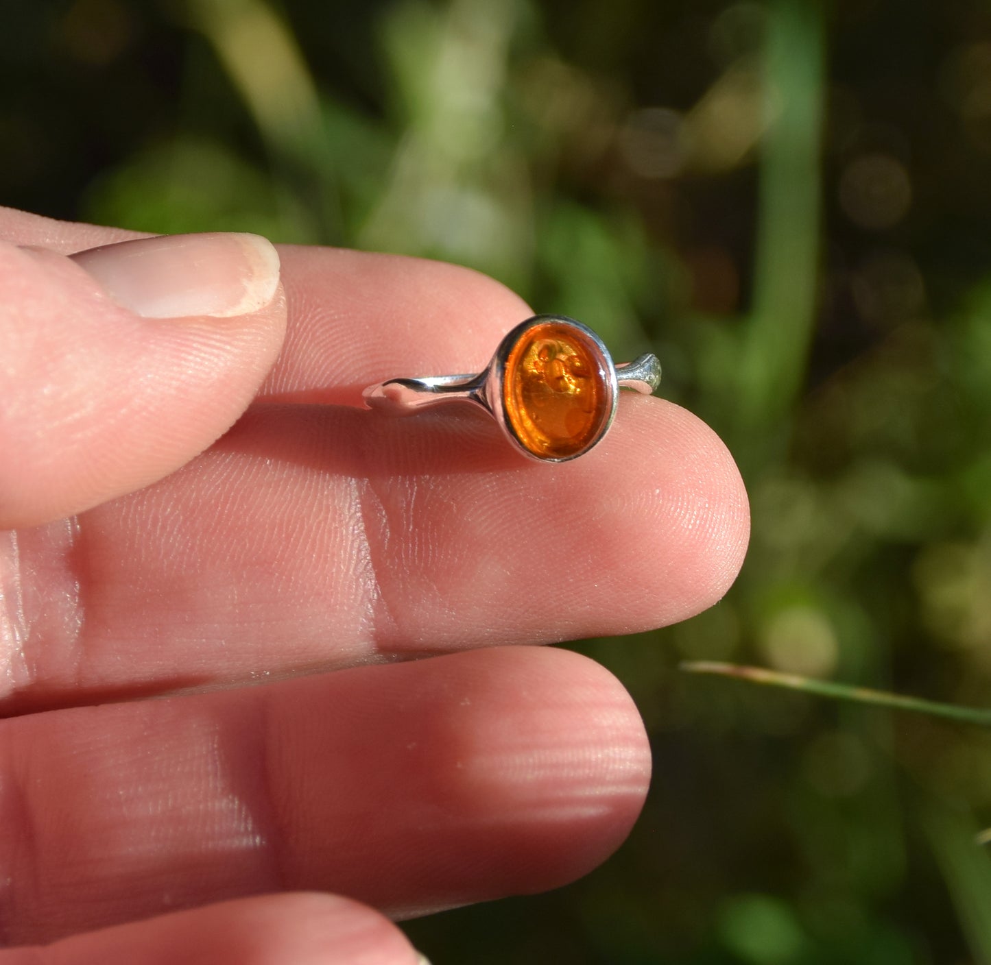 MJ Baltica, ring, natural Baltic Amber, 925 Silver, handcrafted, band, luminous BP093