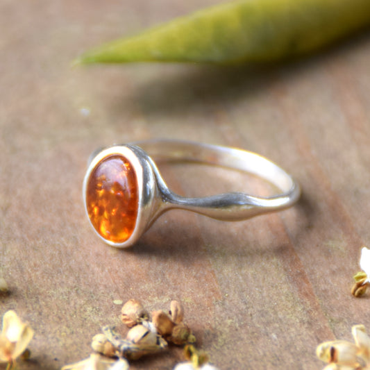 Delicate minimalist ring in cognac-colored natural Amber and 925 Silver, MJ Baltica, BP093