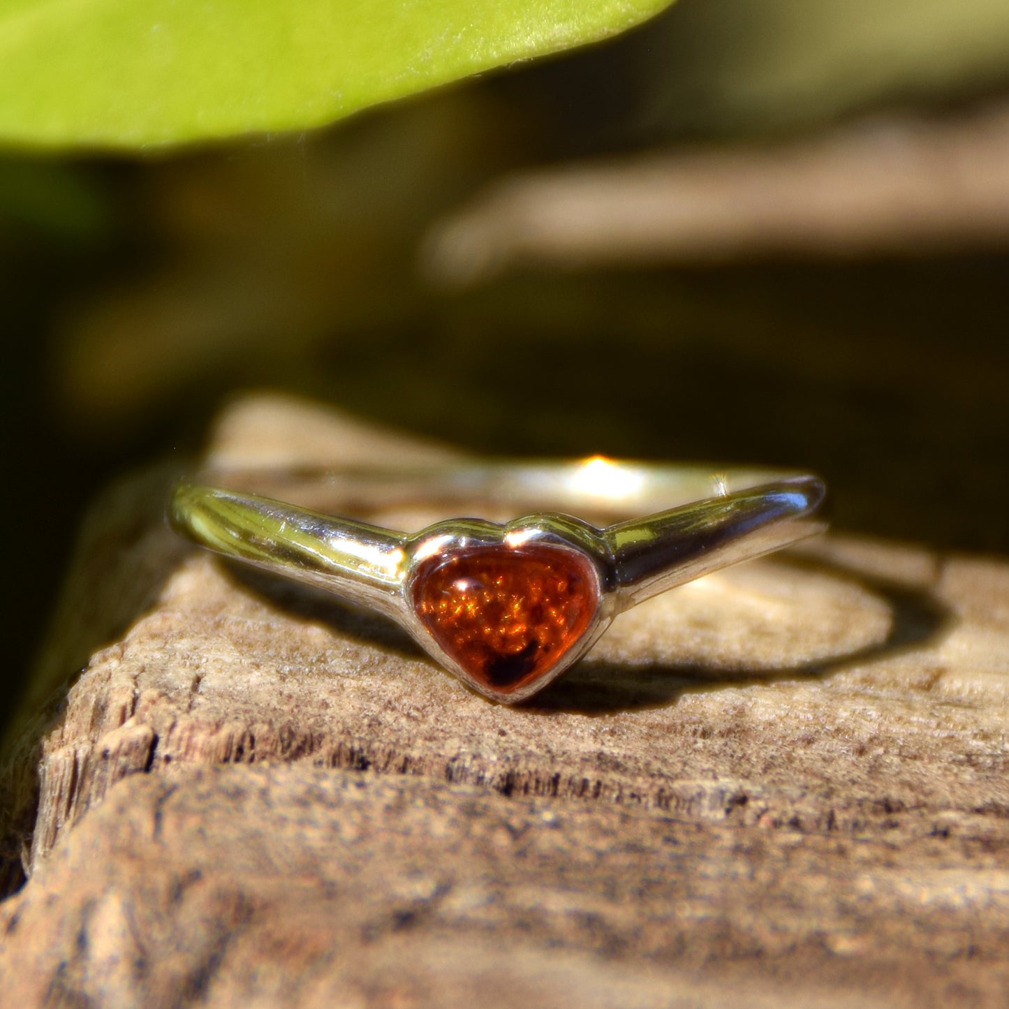 Romantic ring with a delicate cognac-colored natural Amber heart and 925 Sterling Silver, MJ Baltica, BP101