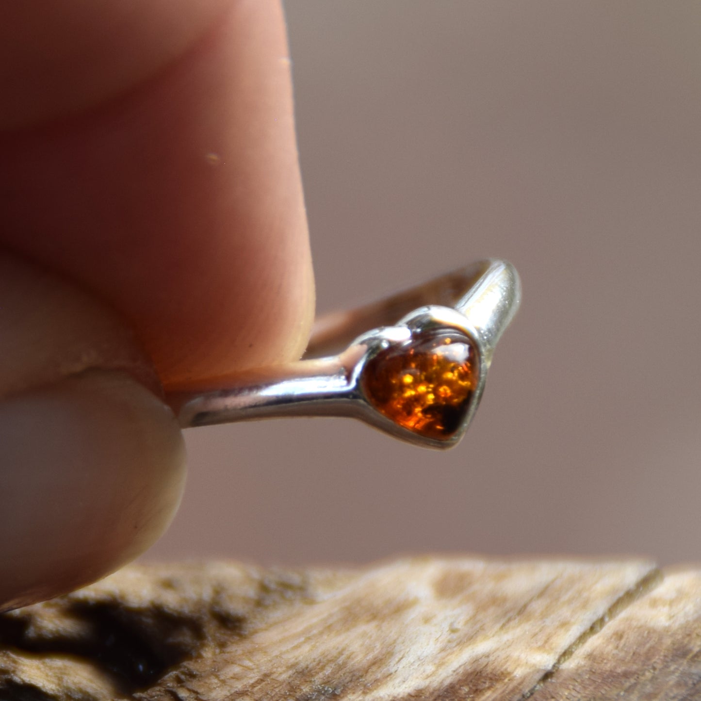 Romantic ring with a delicate cognac-colored natural Amber heart and 925 Sterling Silver, MJ Baltica, BP101