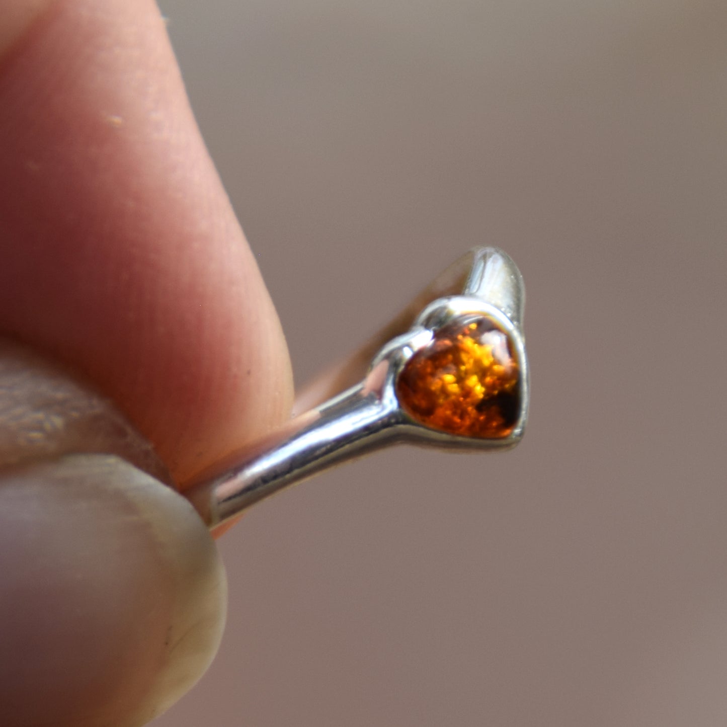Romantic ring with a delicate cognac-colored natural Amber heart and 925 Sterling Silver, MJ Baltica, BP101