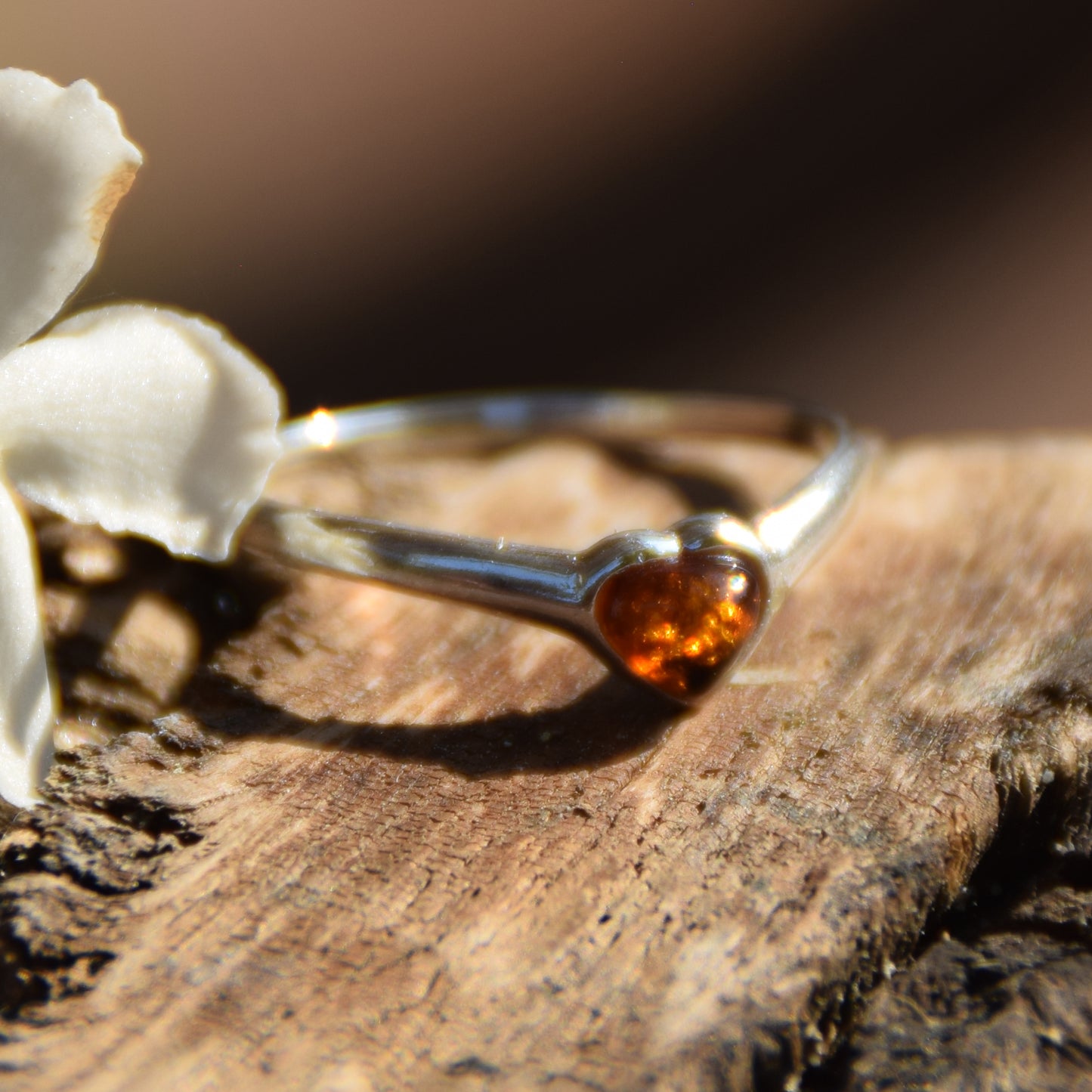 Romantic ring with a delicate cognac-colored natural Amber heart and 925 Sterling Silver, MJ Baltica, BP101