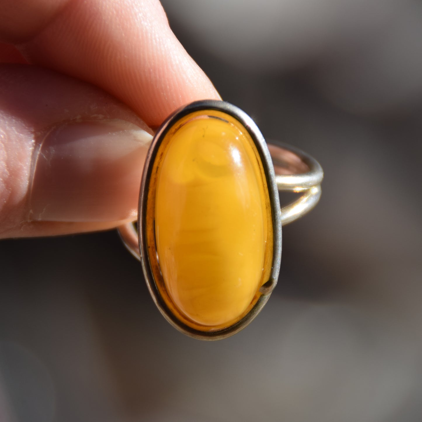 Large adjustable ring made with natural Imperial Amber and 925 Silver, MJ Baltica, BP109