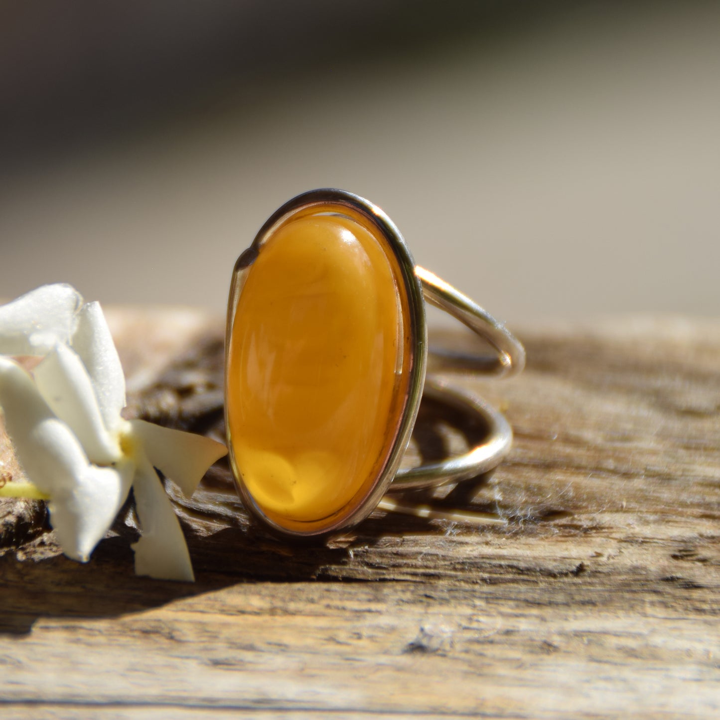 Large adjustable ring made with natural Imperial Amber and 925 Silver, MJ Baltica, BP109