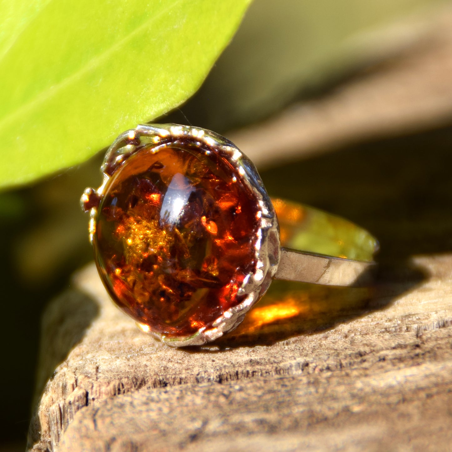 Round adjustable ring in cognac-colored natural amber and 925 Silver, MJ Baltica, BP116