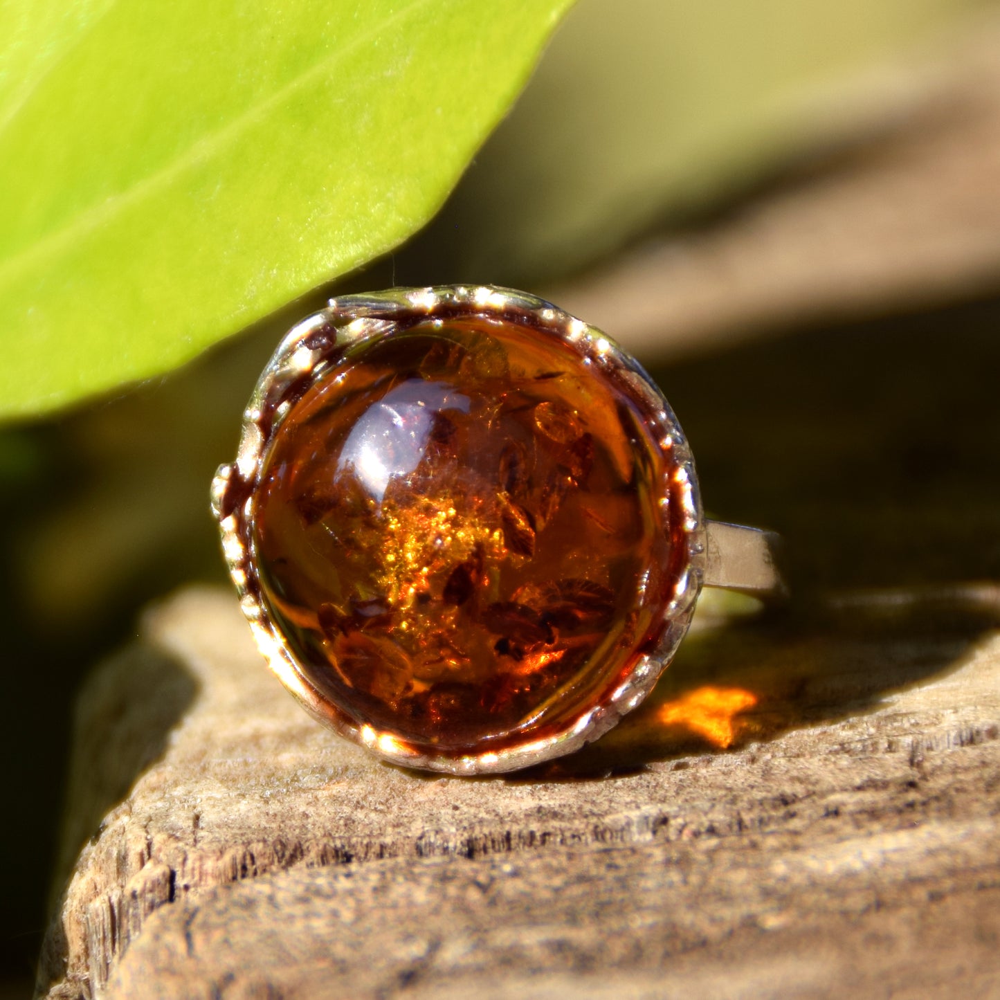 Round adjustable ring in cognac-colored natural amber and 925 Silver, MJ Baltica, BP116