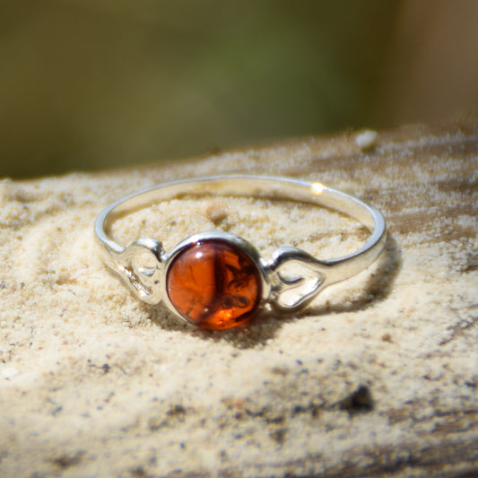 MJ Baltica, ring, natural Baltic Amber, 925 Silver, handcrafted, heart, luminous, delicate, BP101