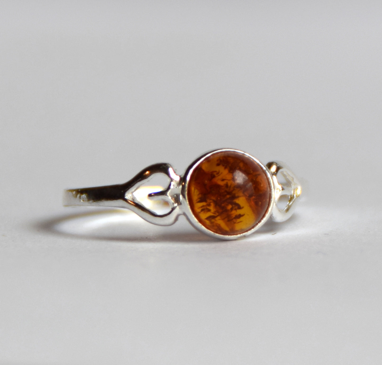 MJ Baltica, ring, natural Baltic Amber, 925 Silver, handcrafted, heart, luminous, delicate, BP101