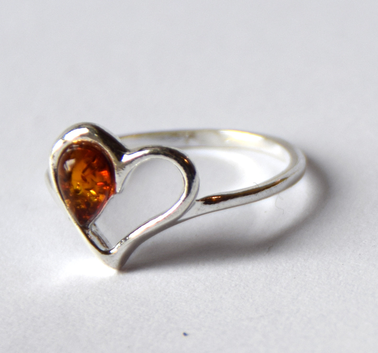 MJ Baltica, ring, natural Baltic Amber, 925 Silver, handcrafted, heart, luminous, delicate, BP101