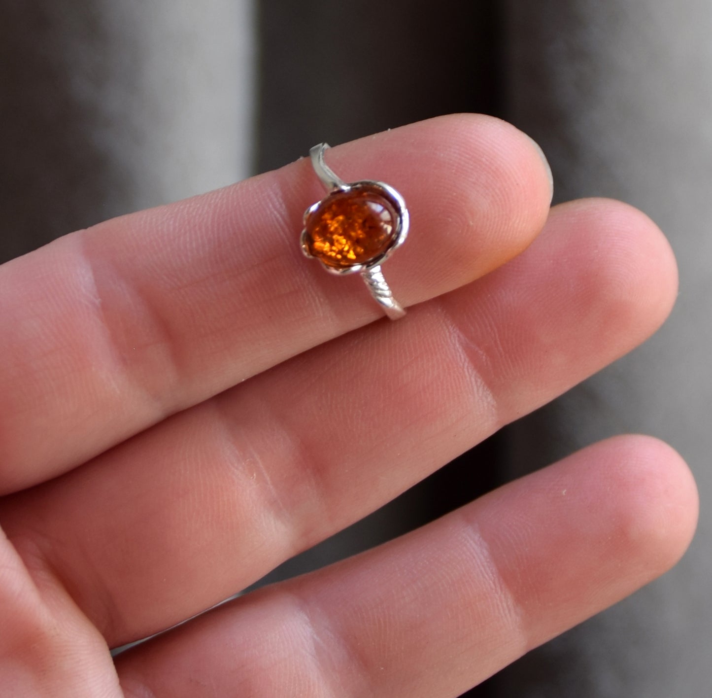 MJ Baltica, ring, natural Baltic Amber, 925 Silver, handcrafted, heart, luminous, delicate, BP101