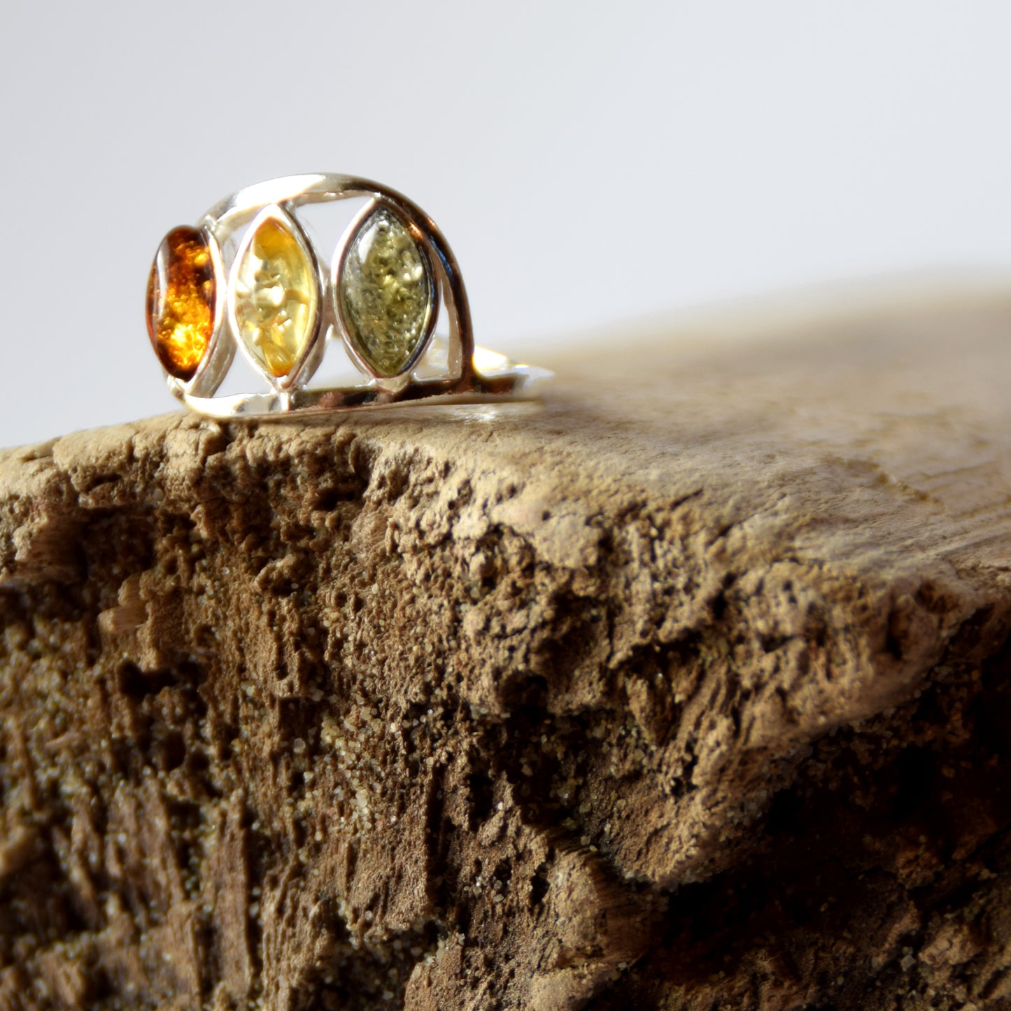 MJ Baltica, ring, natural Baltic Amber, 925 Silver, handcrafted, multicolored, luminous BP120