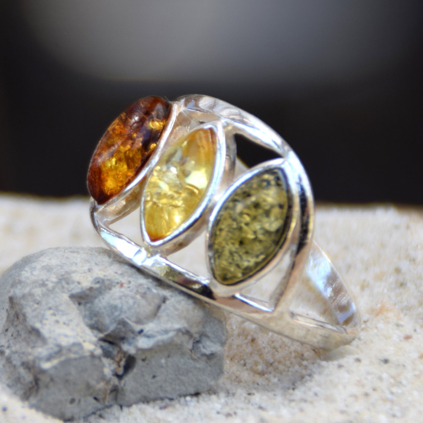 MJ Baltica, ring, natural Baltic Amber, 925 Silver, handcrafted, multicolored, luminous BP120