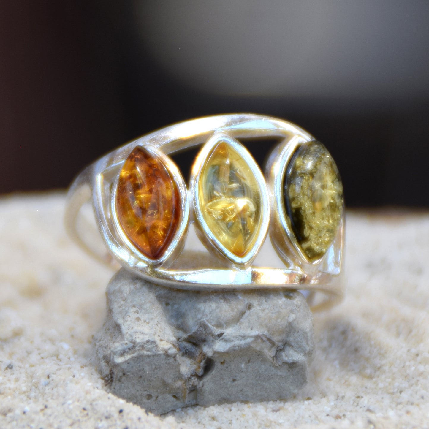 MJ Baltica, ring, natural Baltic Amber, 925 Silver, handcrafted, multicolored, luminous BP120