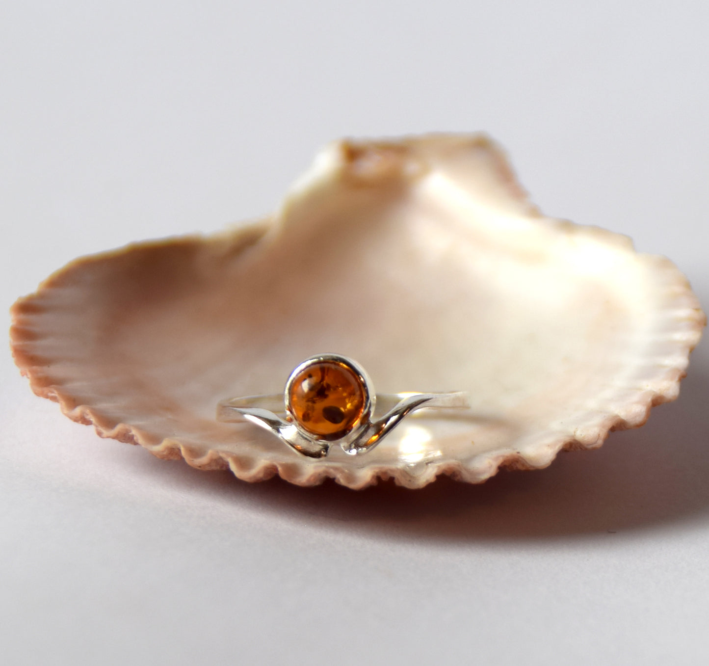 MJ Baltica, ring, natural Baltic Amber, 925 Silver, handcrafted, heart, luminous, delicate, BP101