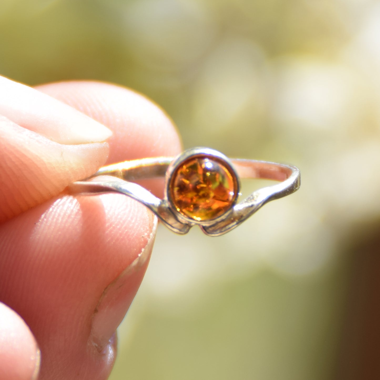 MJ Baltica, ring, natural Baltic Amber, 925 Silver, handcrafted, heart, luminous, delicate, BP101