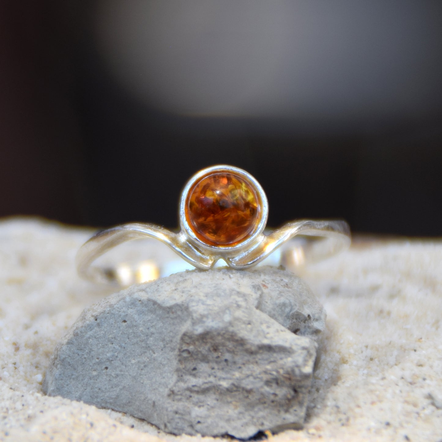 MJ Baltica, ring, natural Baltic Amber, 925 Silver, handcrafted, heart, luminous, delicate, BP101