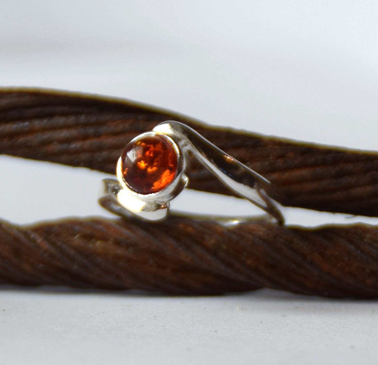 MJ Baltica, ring, natural Baltic Amber, 925 Silver, handcrafted, heart, luminous, delicate, BP101