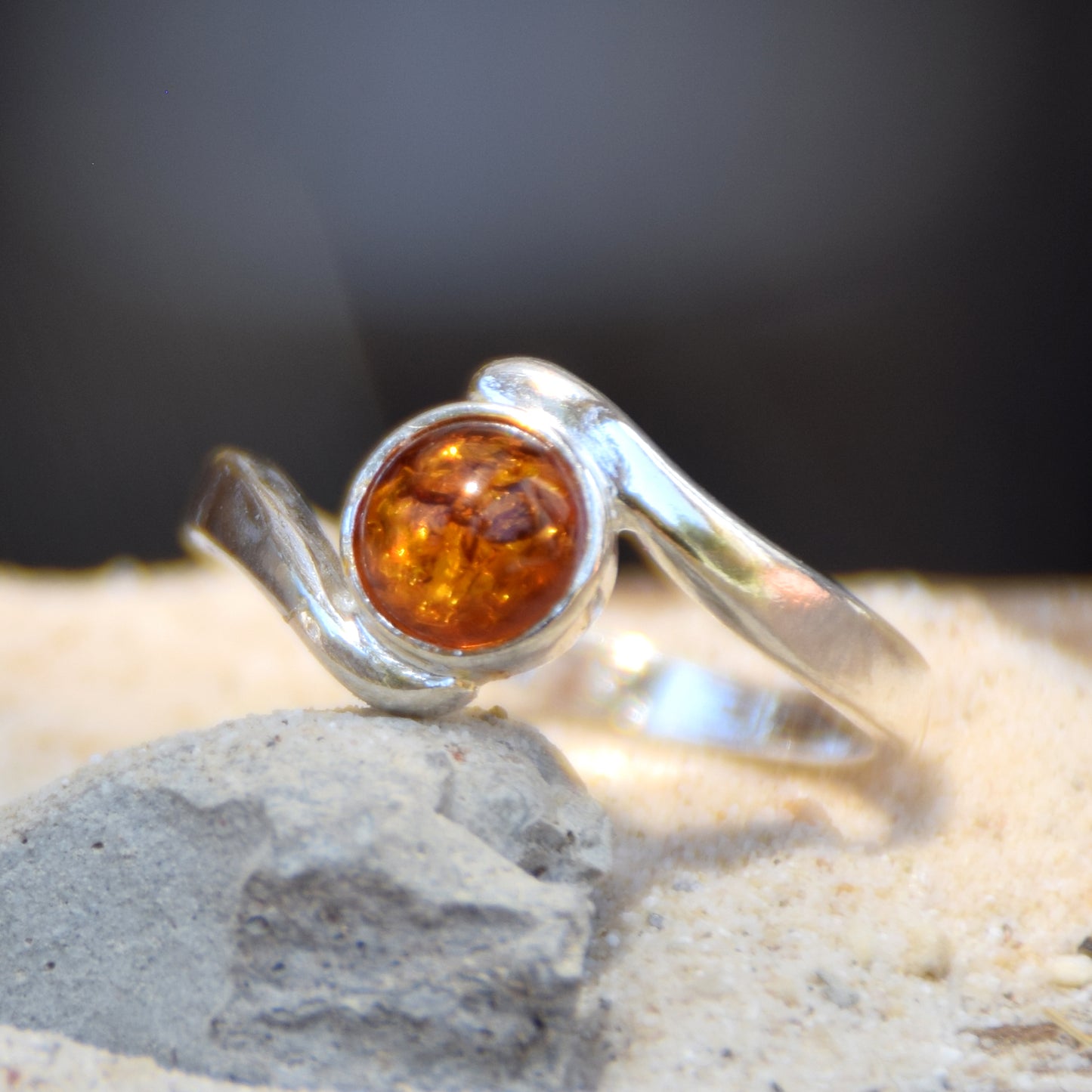 MJ Baltica, ring, natural Baltic Amber, 925 Silver, handcrafted, heart, luminous, delicate, BP101