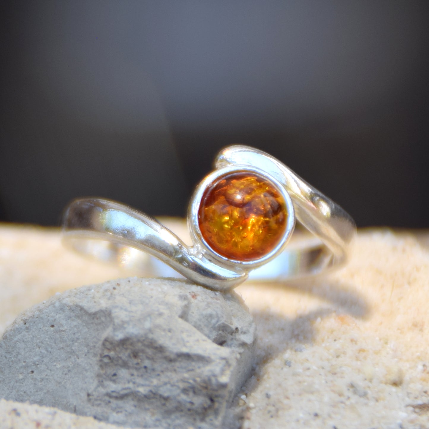 MJ Baltica, ring, natural Baltic Amber, 925 Silver, handcrafted, heart, luminous, delicate, BP101