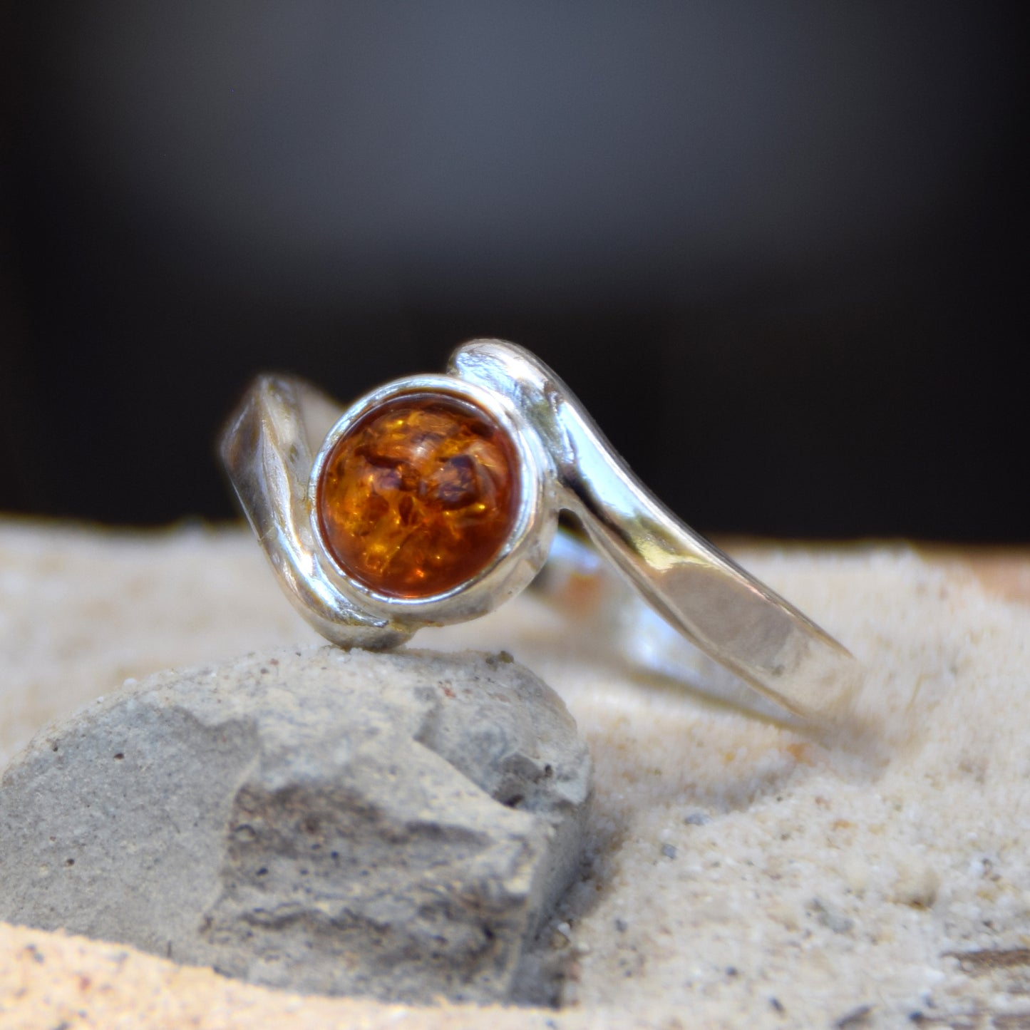 MJ Baltica, ring, natural Baltic Amber, 925 Silver, handcrafted, heart, luminous, delicate, BP101