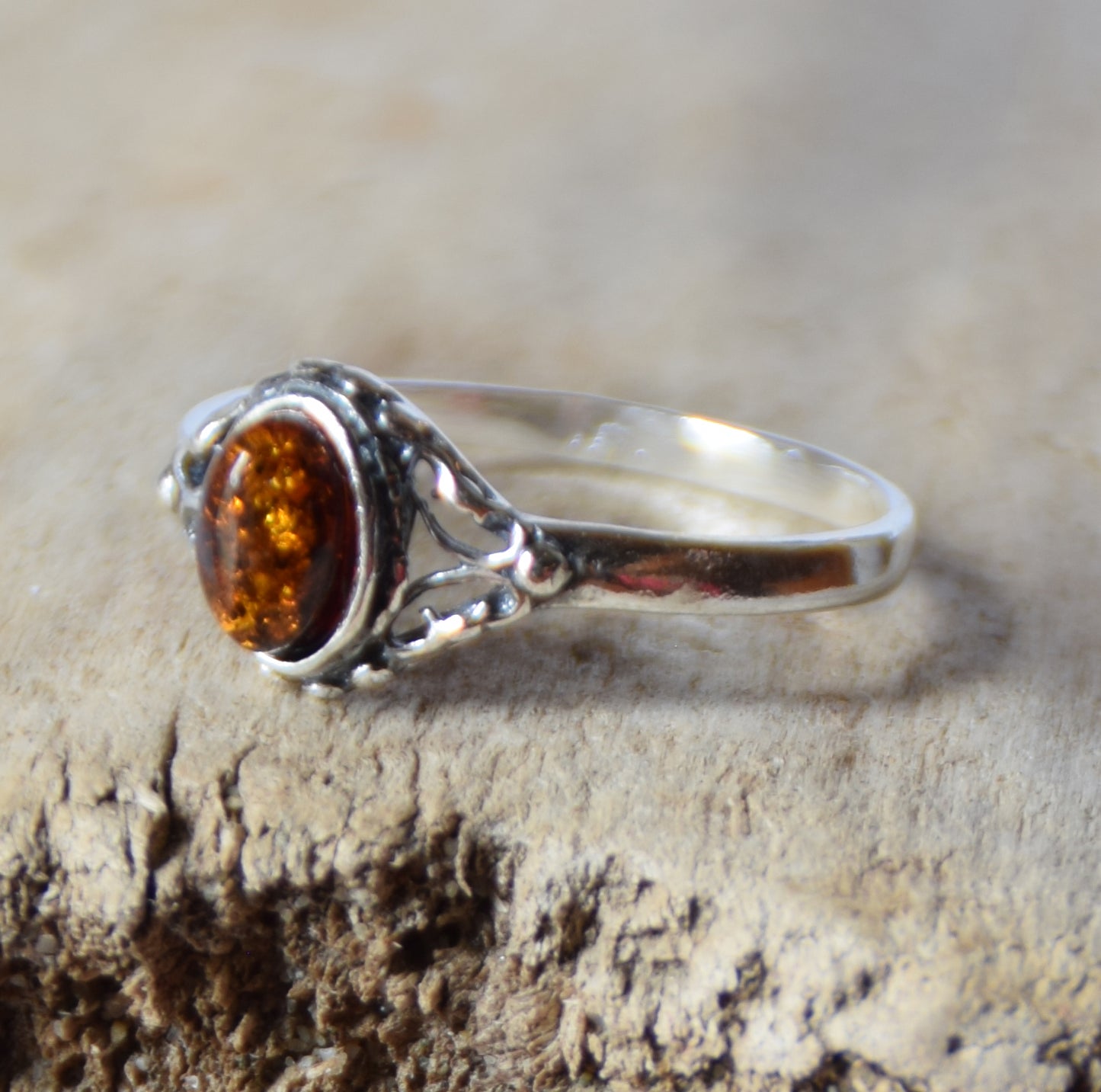 MJ Baltica, ring, natural Baltic Amber, 925 Silver, handcrafted, luminous, delicate, BP134