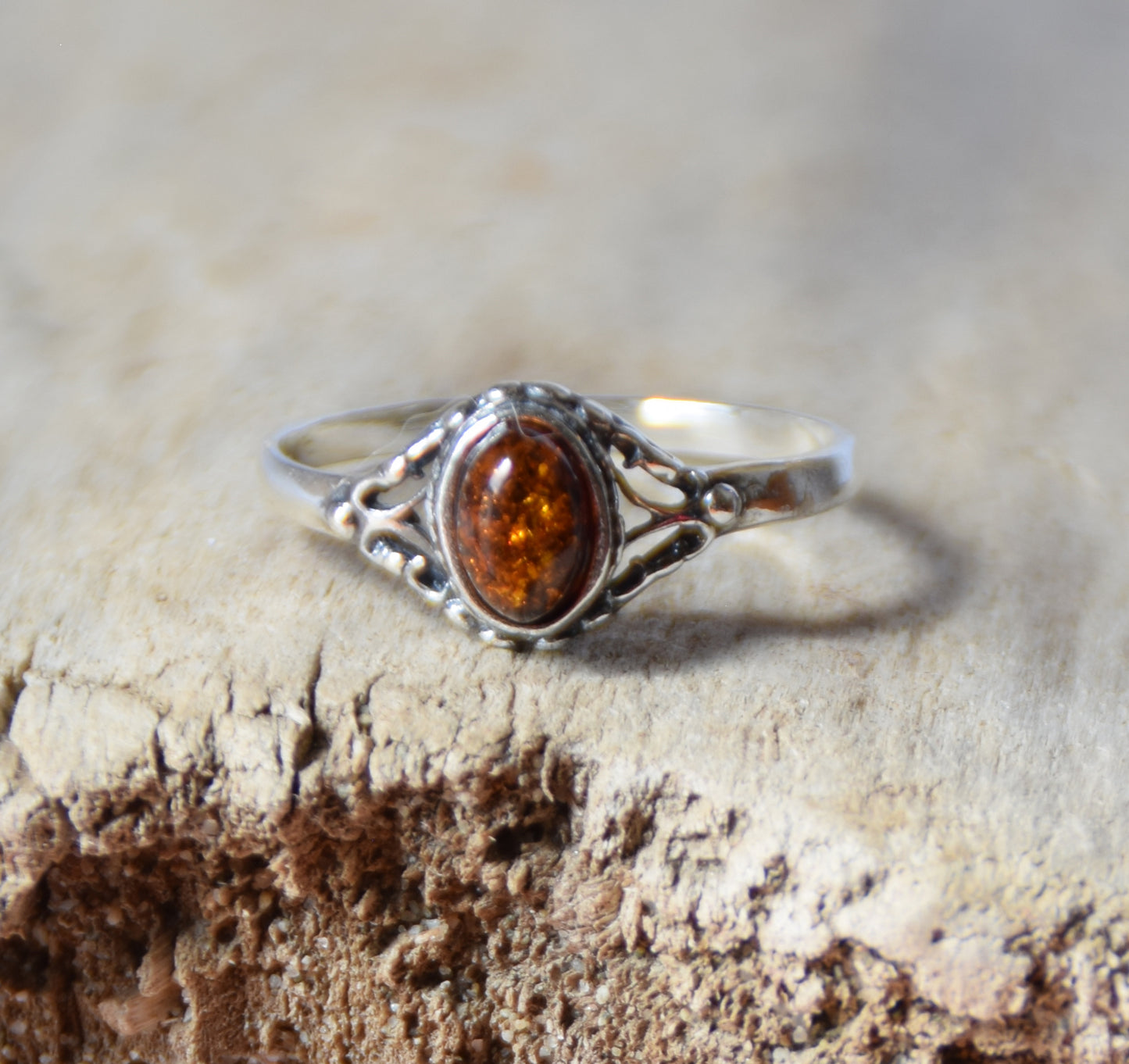 MJ Baltica, ring, natural Baltic Amber, 925 Silver, handcrafted, luminous, delicate, BP134