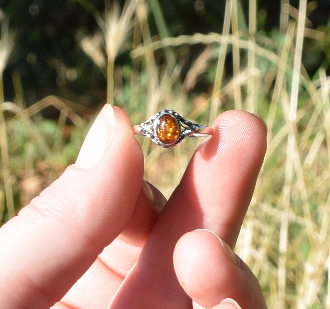 MJ Baltica, ring, natural Baltic Amber, 925 Silver, handcrafted, luminous, delicate, BP134