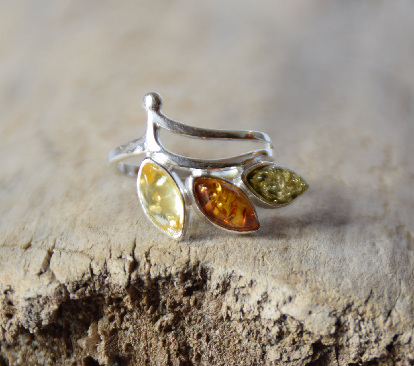 MJ Baltica, ring, natural Baltic Amber, 925 Silver, handcrafted, multicolored, luminous BP140