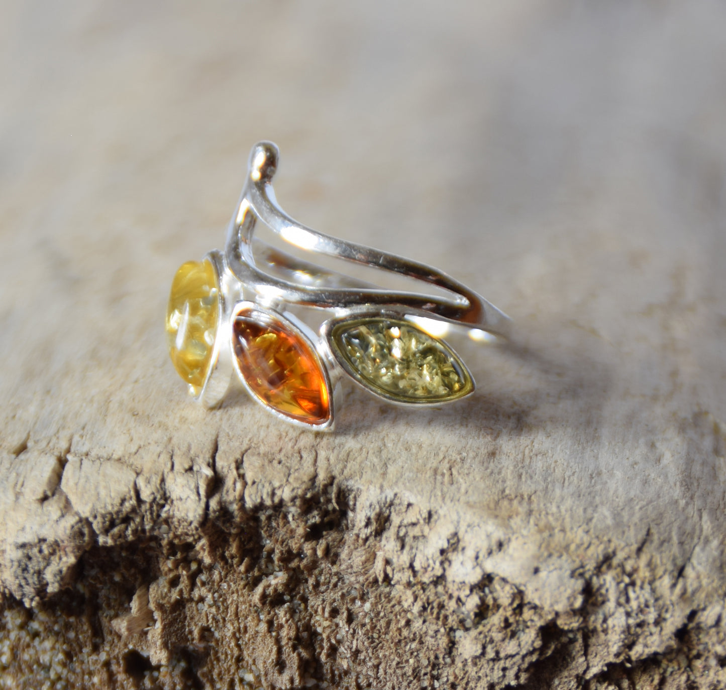 MJ Baltica, ring, natural Baltic Amber, 925 Silver, handcrafted, multicolored, luminous BP140