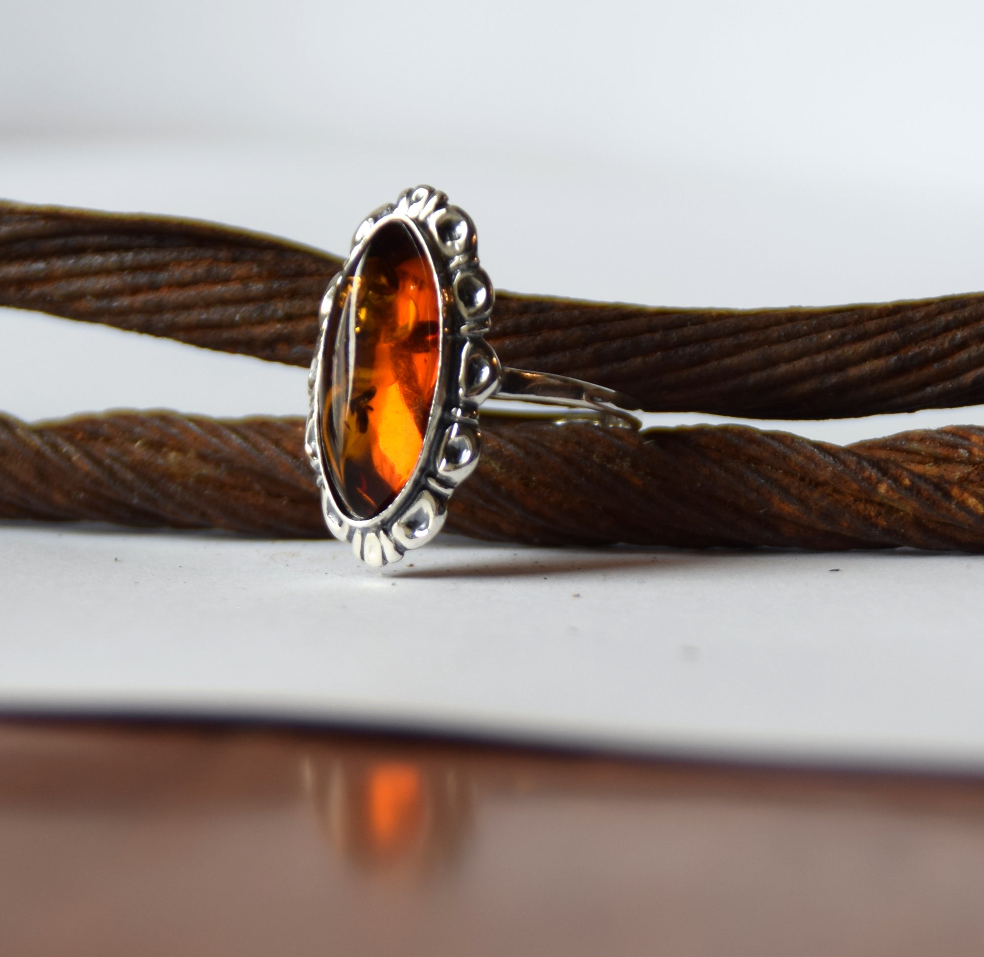 Anello In Argento 925 Con Ambra Baltica Naturale - Colore Cognac, Taglio Marquis - Foto 1