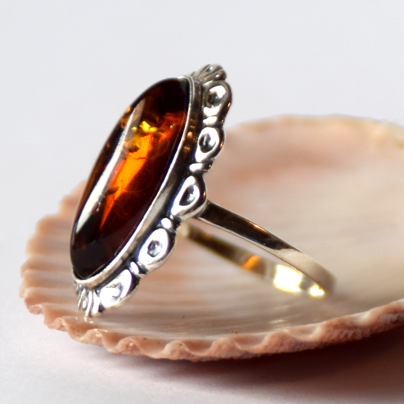 MJ Baltica, anello, Ambra naturale Baltica, Argento 925, artigianale, classico, cognac, grande, BP143