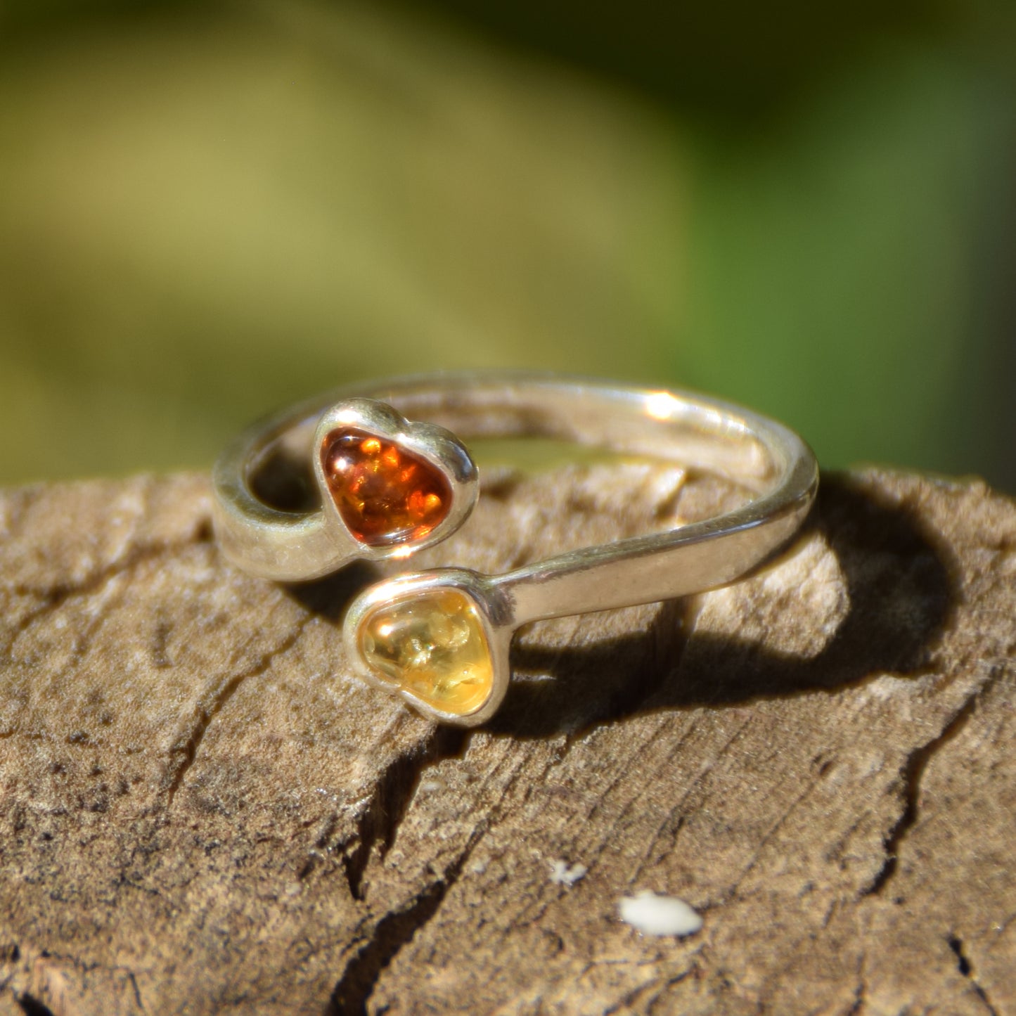 Adjustable ring with two natural amber hearts in various shades and 925 sterling silver, MJ Baltica, BP148