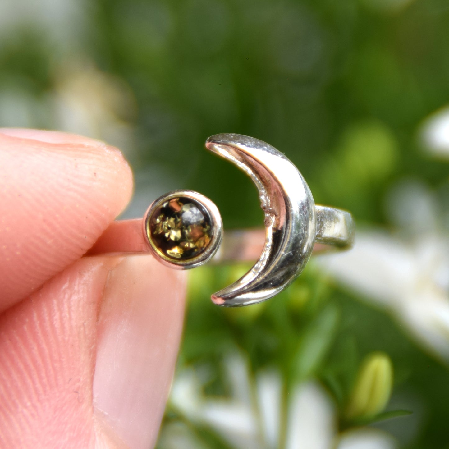 Anello regolabile con il sole e la luna in Ambra naturale color verde e Argento 925, MJ Baltica, BP154