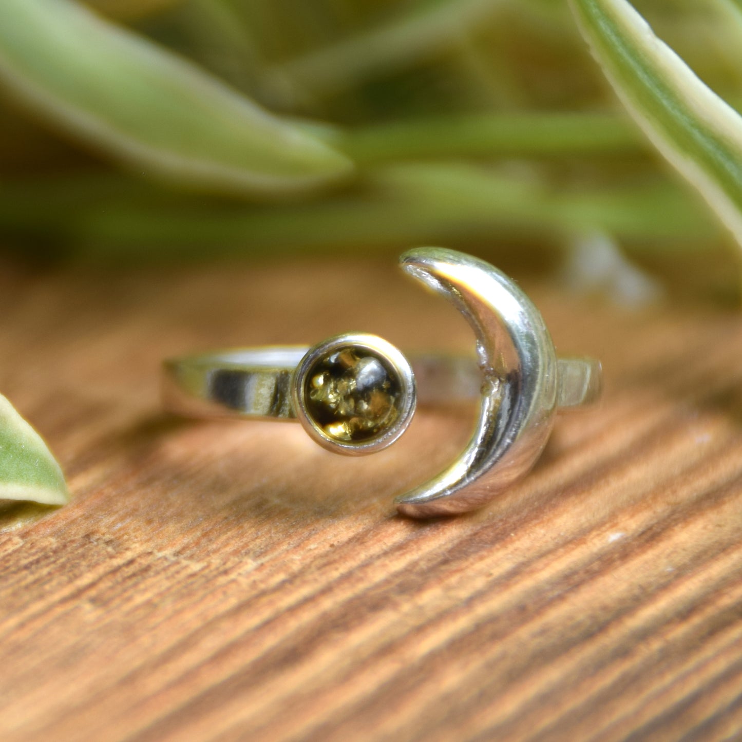 Anello regolabile con il sole e la luna in Ambra naturale color verde e Argento 925, MJ Baltica, BP154