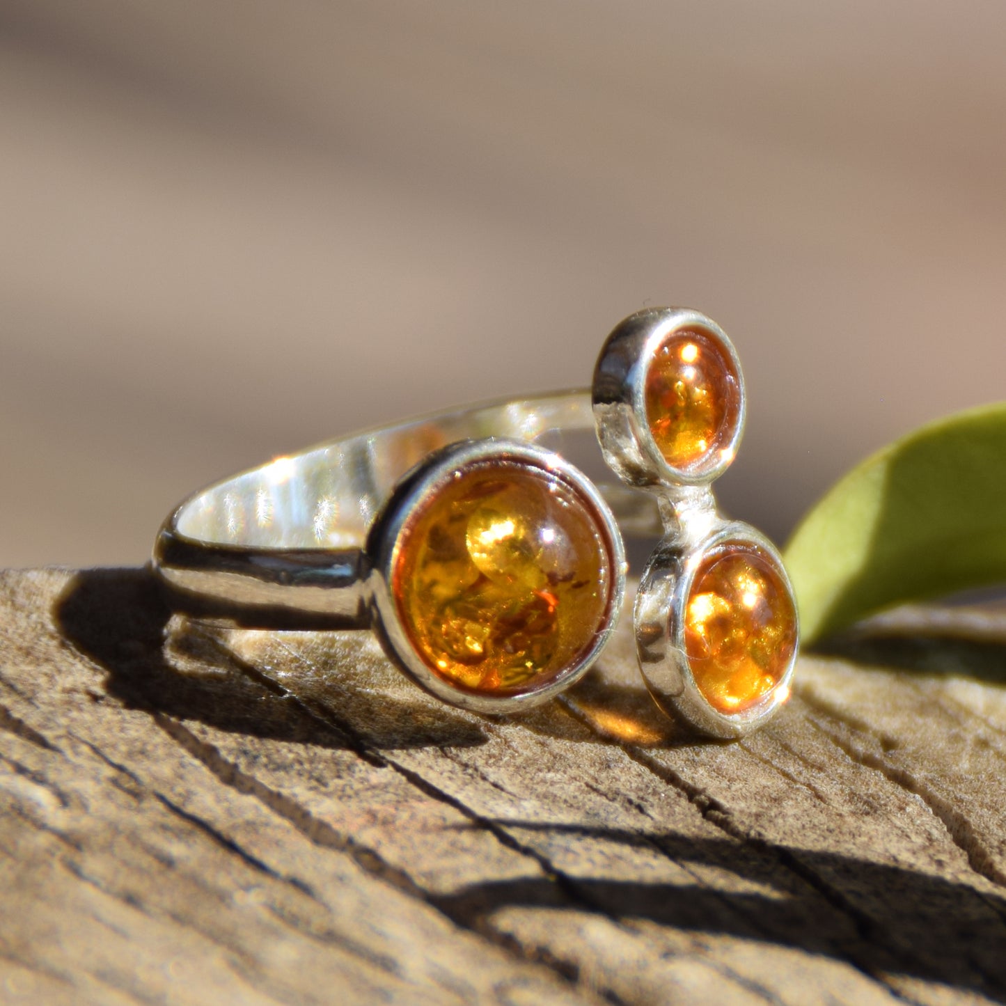 Anello regolabile con il mosaico di ambre in Ambra naturale color cognac e Argento 925, MJ Baltica, BP155