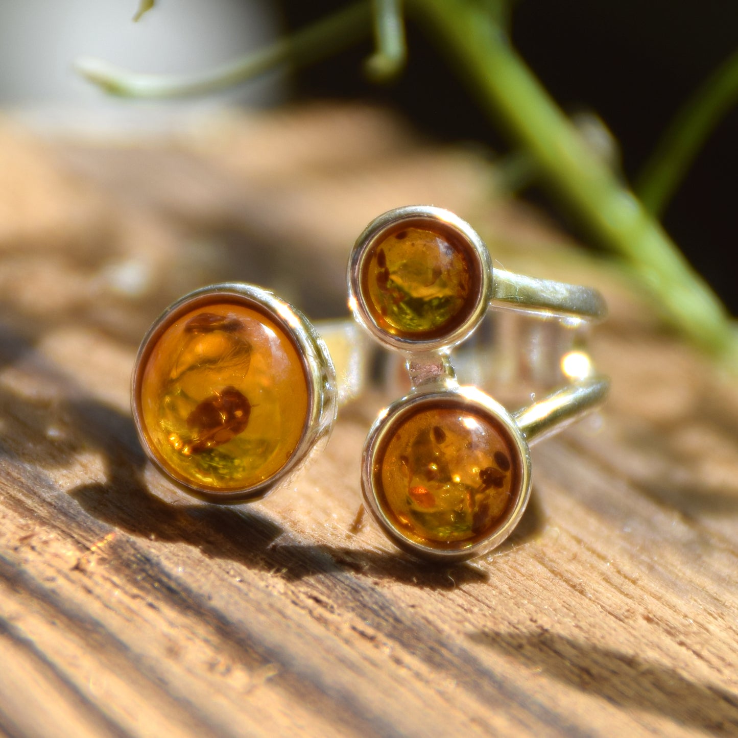 Anello regolabile con il mosaico di ambre in Ambra naturale color cognac e Argento 925, MJ Baltica, BP155