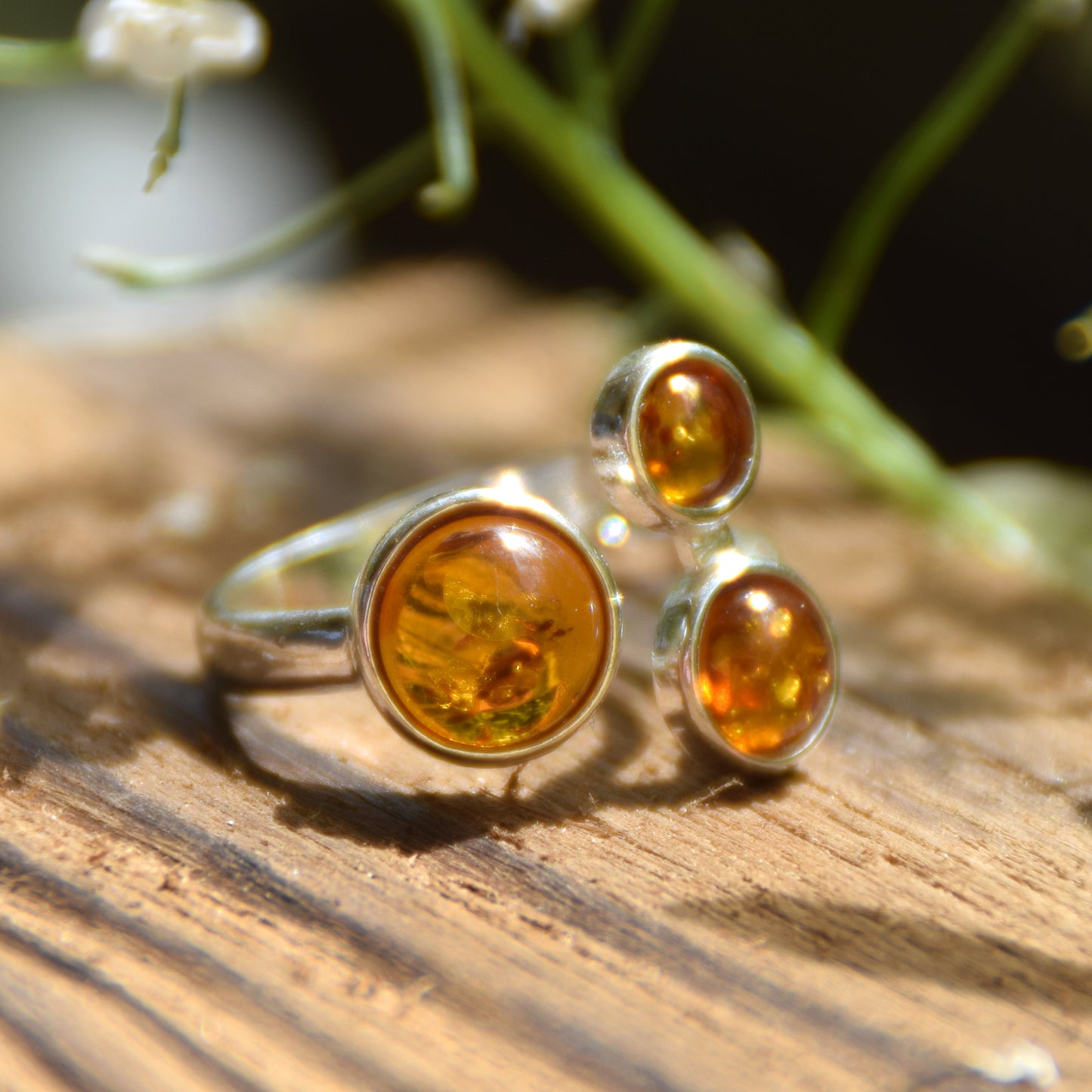 Anello regolabile con il mosaico di ambre in Ambra naturale color cognac e Argento 925, MJ Baltica, BP155