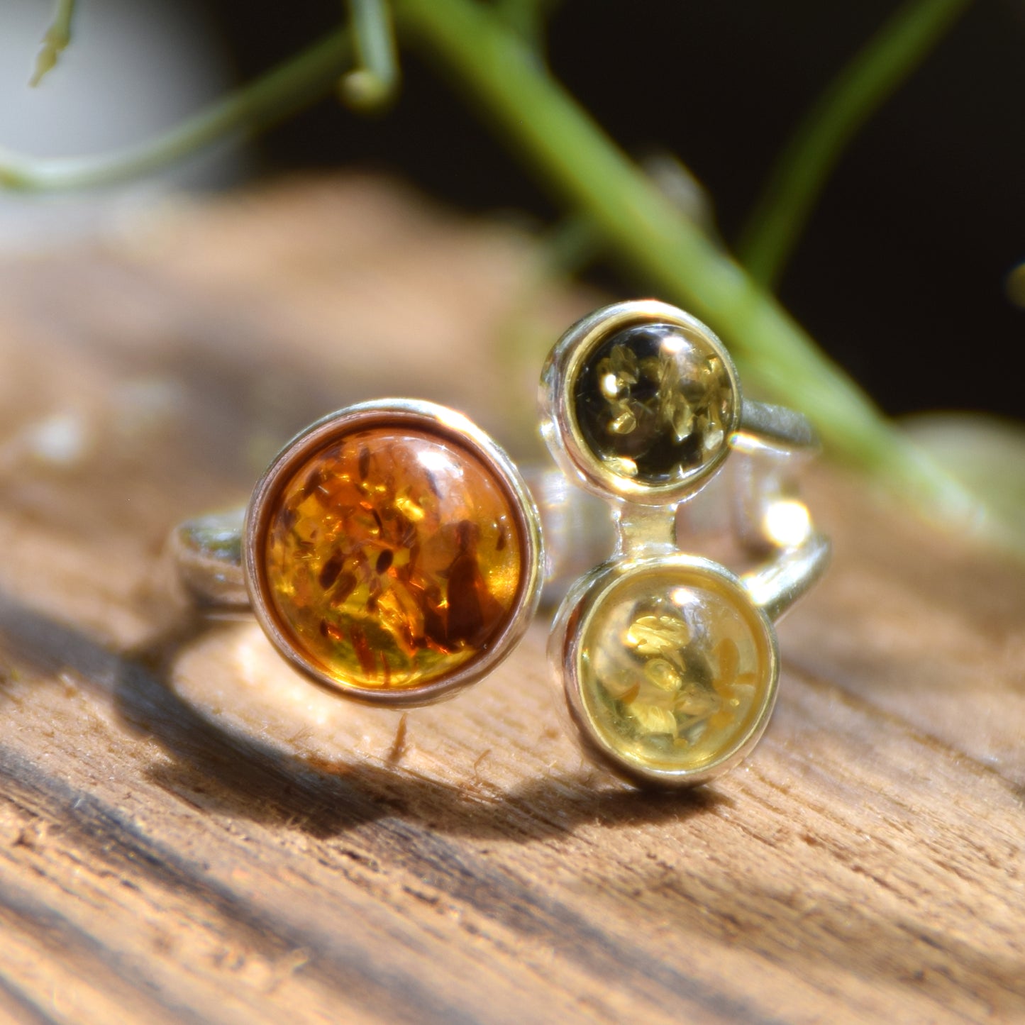 Anello regolabile con il mosaico di ambre in Ambra naturale di varie tonalità e Argento 925, MJ Baltica, BP156