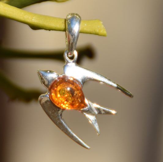 MJ Baltica, ciondolo, Ambra naturale Baltica, Argento 925, rondine, artigianale, BW032