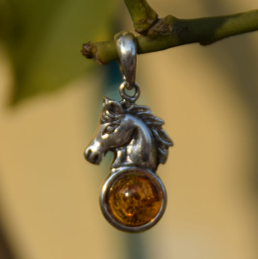 MJ Baltica, ciondolo, Ambra naturale Baltica, Argento 925, Cavallo, BW041