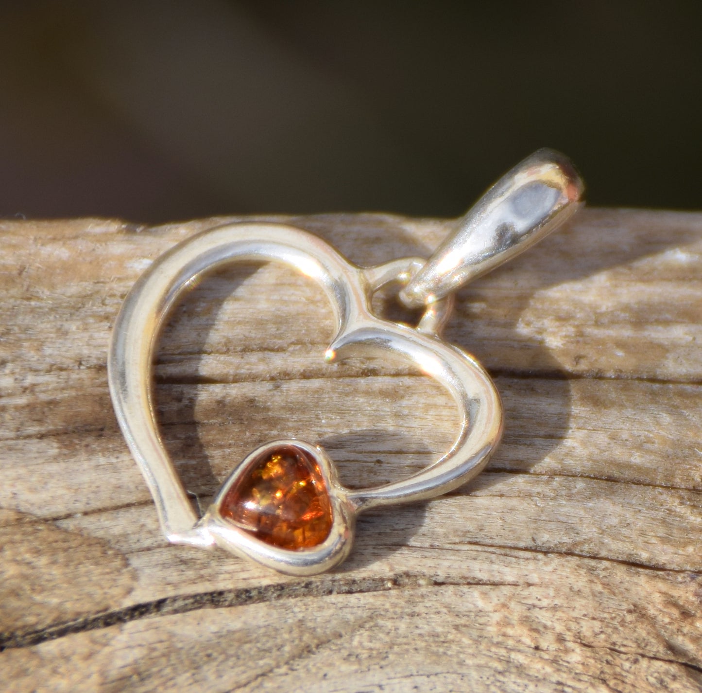 Romantic pendant with two hearts in natural cognac-colored Amber and Sterling Silver 925, Heart, small heart, romantic, BW042