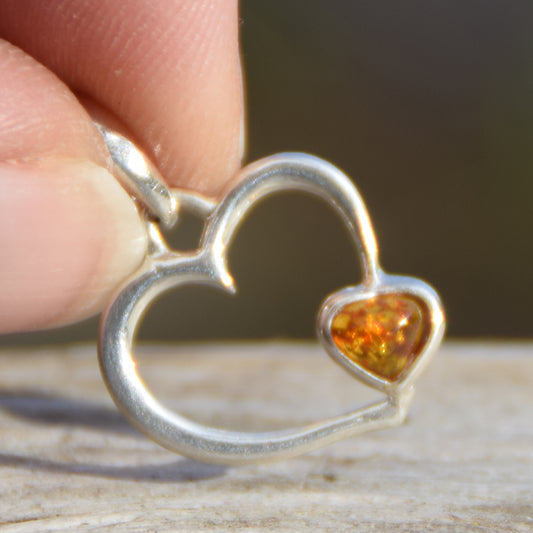 Romantic pendant with two hearts in natural cognac-colored Amber and Sterling Silver 925, Heart, small heart, romantic, BW042