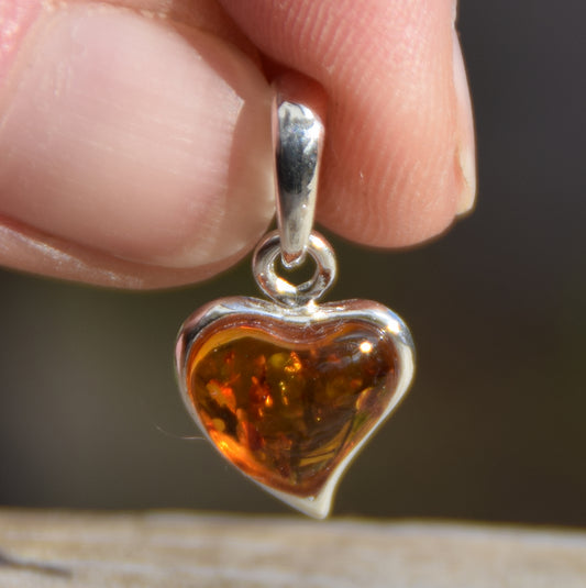 Delicate pendant with cognac-colored natural Amber heart and 925 Silver, MJ Baltica, BW043