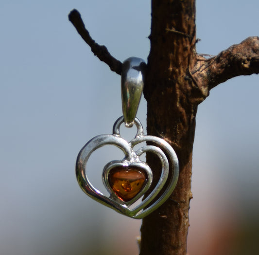 MJ Baltica, ciondolo, Ambra naturale Baltica, Argento 925, Cuore, artigianale BW044