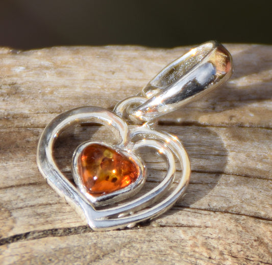 Delicate pendant with cognac-colored natural Amber heart and 925 Silver, MJ Baltica, BW044