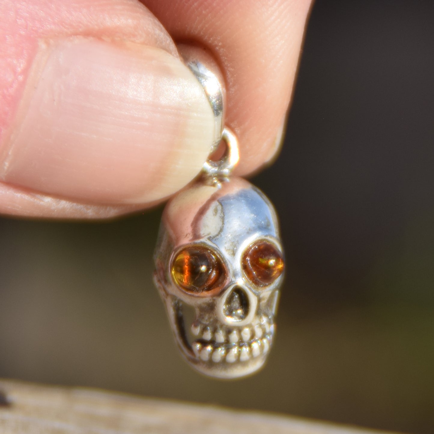 Skull pendant with natural cognac-colored Amber eyes and 925 Silver, MJ Baltica, BW051