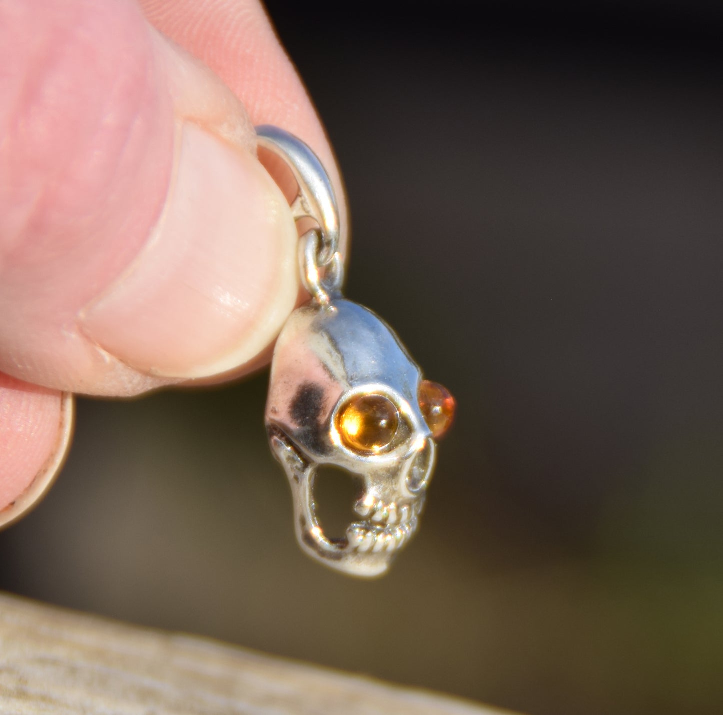 Skull pendant with natural cognac-colored Amber eyes and 925 Silver, MJ Baltica, BW051