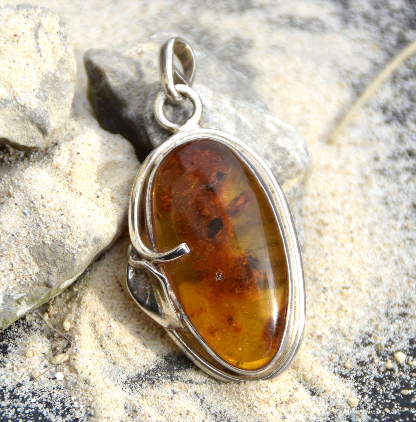 Large luminous pendant with natural Amber rich in million-year-old inclusions and Sterling Silver 925, MJ Baltica, BW088