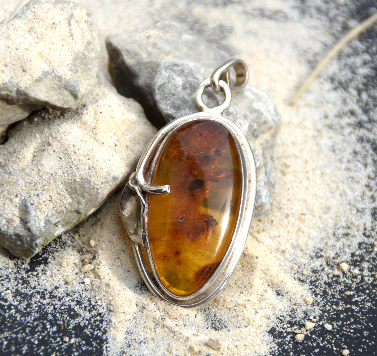 Large luminous pendant with natural Amber rich in million-year-old inclusions and Sterling Silver 925, MJ Baltica, BW088